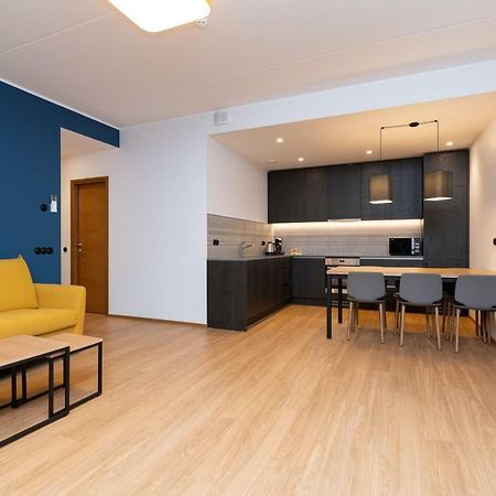 Self-Check-In 2 Bedroom Apartment With A Terrace And Free Parking 塔林 外观 照片